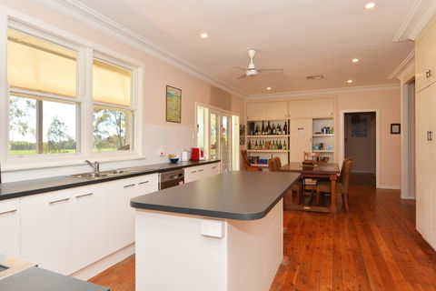 Glandore Estate Homestead - Holiday Adelaide 0