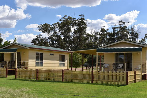 Kames Cottages - Holiday Adelaide 0