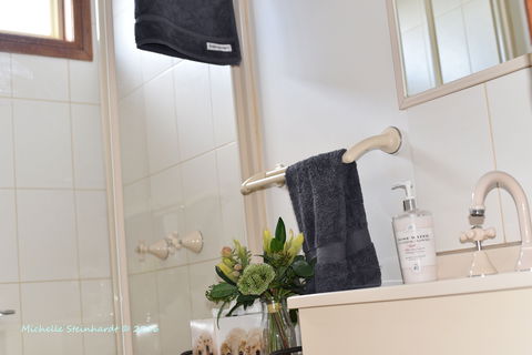 Kames Cottages - Holiday Adelaide 2