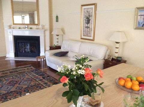 Linden Tree Manor - Holiday Adelaide 0