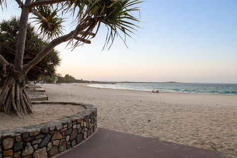 Noosa Holiday Rentals - Holiday Adelaide 2