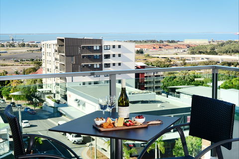 Oaks Gladstone Grand Hotel - Holiday Adelaide 0