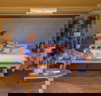 Olio Bello Lakeside Glamping - Holiday Adelaide