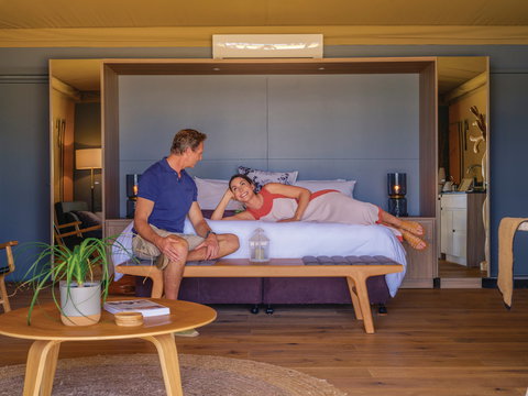 Olio Bello Lakeside Glamping - Holiday Adelaide 0