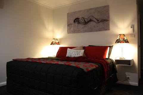 Silverdown Guesthouse - Holiday Adelaide 0