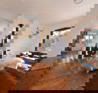 The Parson's Retreat - Holiday Adelaide