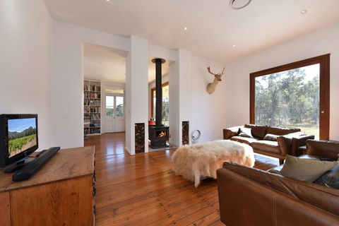 The Parson's Retreat - Holiday Adelaide 0