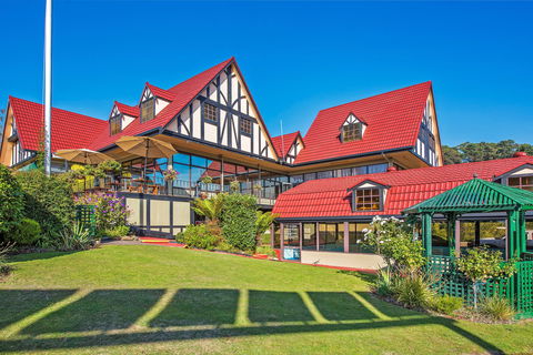 Village Family Motor Inn - Holiday Adelaide 0