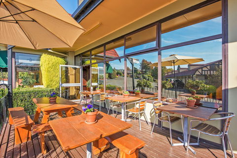 Village Family Motor Inn - Holiday Adelaide 1