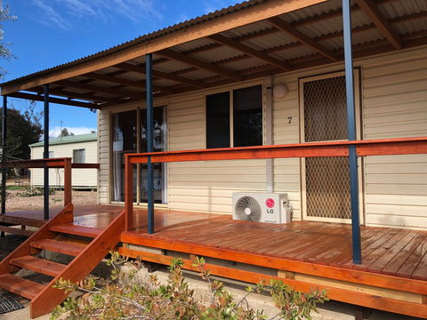 Wagga Wagga Tourist Park - Holiday Adelaide 0