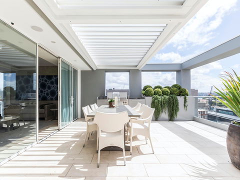 Wylde St Penthouse - Holiday Adelaide 1