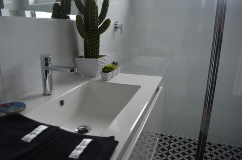 Alvy On Piper - Holiday Adelaide 2