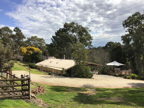 Barrenjoey Hideaway - Holiday Adelaide 0
