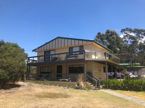 Barefoot Beach House - Holiday Adelaide 1