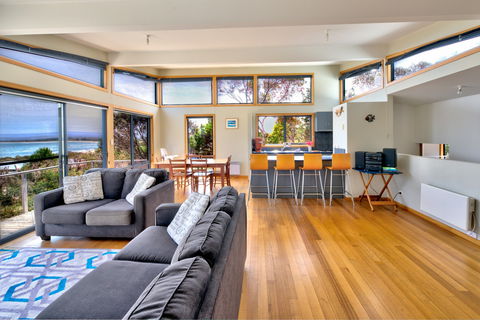 Beachcomber House - Holiday Adelaide 0