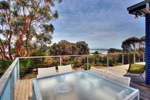 Beachcomber House - Holiday Adelaide 1