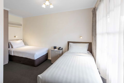 Best Western Olde Maritime - Holiday Adelaide 1