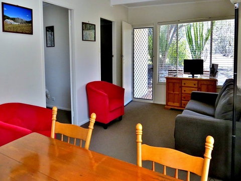 Capertee Cottage - Holiday Adelaide 2