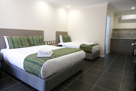 Exies Bagtown Motel - Holiday Adelaide 1