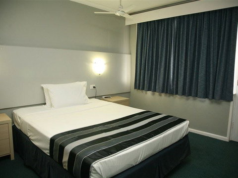 Flinders Motel - Holiday Adelaide 0