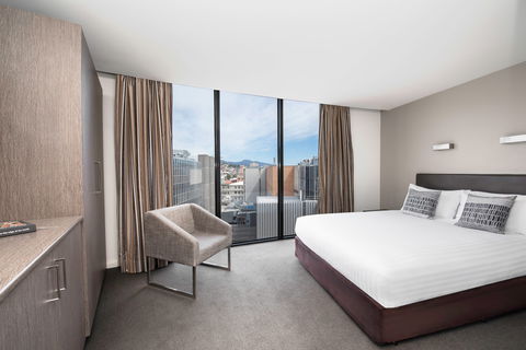 Mantra Collins Hotel - Holiday Adelaide 1