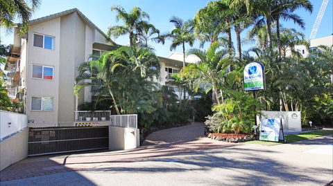 Mari Court Resort - Holiday Adelaide 1