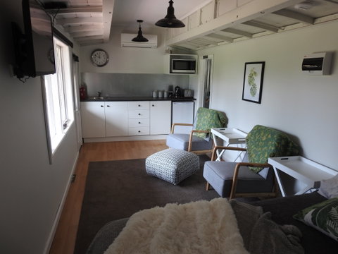 Miners Ridge Vineyard Railway Carriage B&B - Holiday Adelaide 2