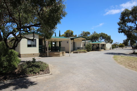 Minlaton Caravan Park - Holiday Adelaide 1