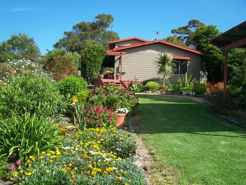 Monaro Cottage - Holiday Adelaide 1