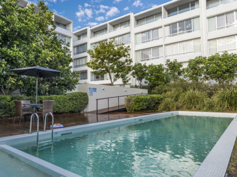 Oaks Nelson Bay Lure Suites - Holiday Adelaide 1
