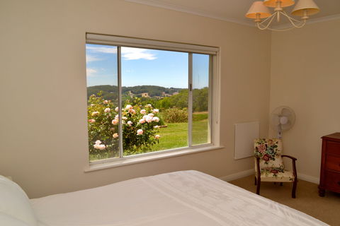 Pat And Ted's In The Piccadilly Valley - Holiday Adelaide 2