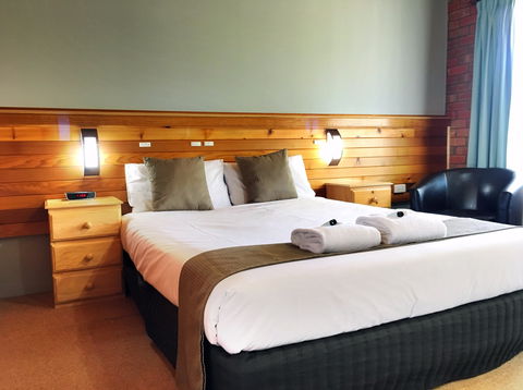 Port Campbell Motor Inn - Holiday Adelaide 1