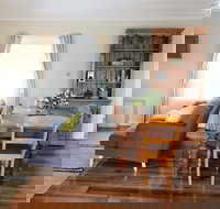 Robin Hood's Well Farm Stay - Holiday Adelaide