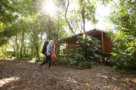 Samurai Beach Bungalows Port Stephens YHA - Holiday Adelaide 1