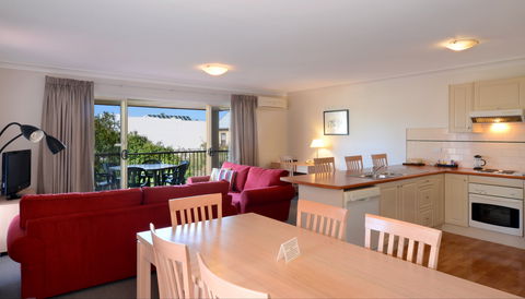 Terralong Terrace Apartments - Holiday Adelaide 2