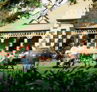 The Lodge Country House - Holiday Adelaide