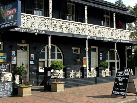 Top Pub - Holiday Adelaide 0