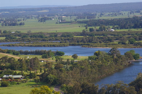 Back Forest Retreat - Holiday Adelaide 1