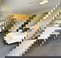 B and B at Orient Point - Holiday Adelaide