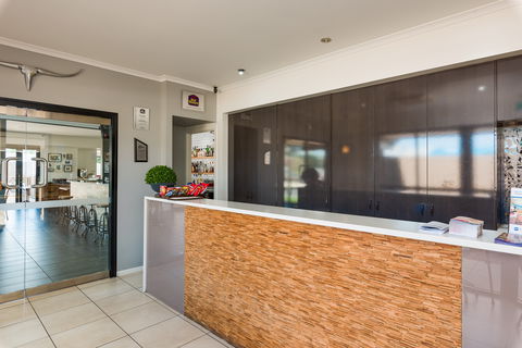 Best Western Plus The Stirling Rockhampton - Holiday Adelaide 1