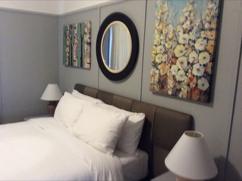 Bourke Apartments - Holiday Adelaide 0