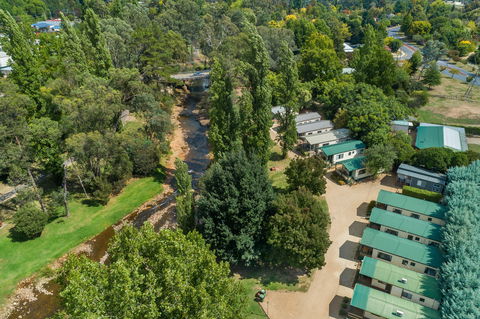 Bright Riverside Holiday Park - Holiday Adelaide 0