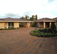 Busselton Seaside Escape Apartment - Holiday Adelaide