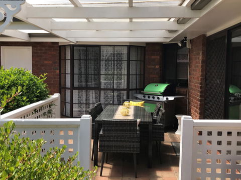 Citrus House Warrnambool - Holiday Adelaide 0