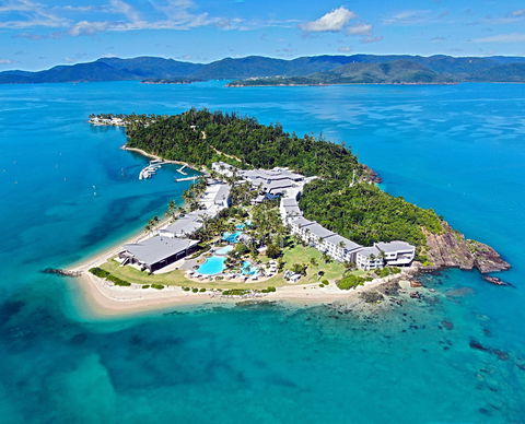 Daydream Island Resort And Living Reef - Holiday Adelaide 0