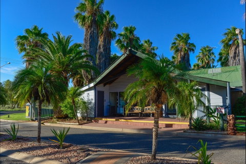 Desert Palms Alice Springs - Holiday Adelaide 2