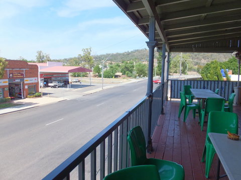 Federal Hotel - Holiday Adelaide 1