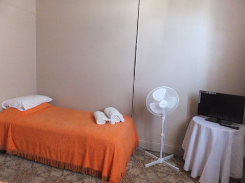 Federal Hotel - Holiday Adelaide 2