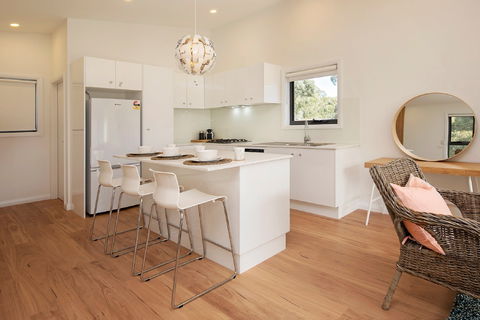 Grasmere Chalet - Holiday Adelaide 2