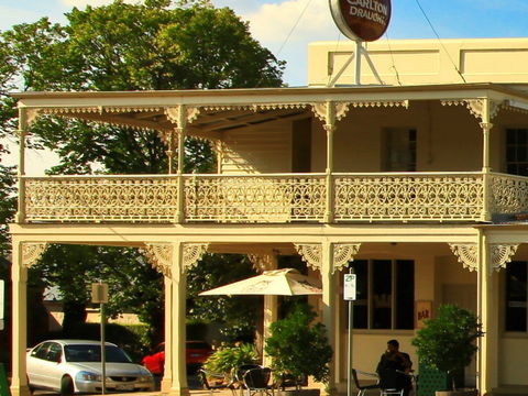 Hibernian Hotel Apartments - Holiday Adelaide 2